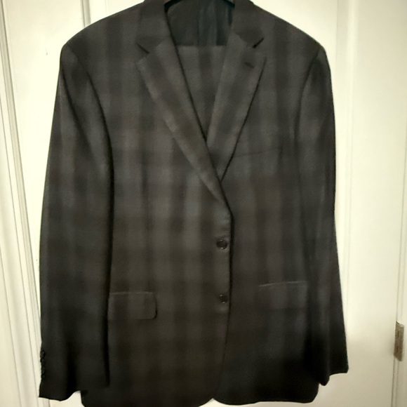 Brioni Other - Beautiful All season Brioni Grey Black Checkered Wool Suit 44/46